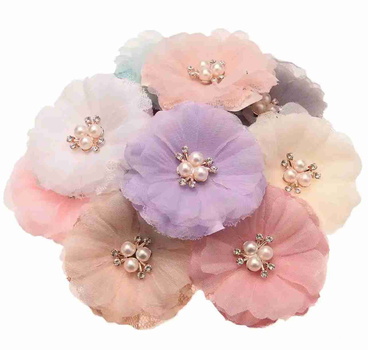 Kit de 4 Flores de Shiffón y Encaje con Centro de Pedrería