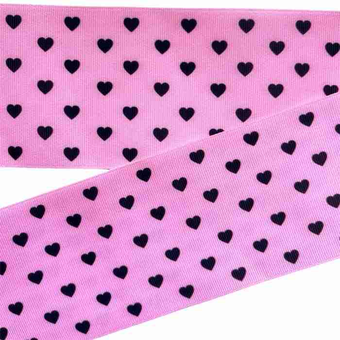 Yarda de Listón Estampado 7.5cm Rosa Corazones Negros