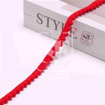 Yarda de Bies con Mini Pomponcitos Rojo