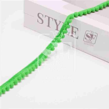 Yarda de Bies con Mini Pomponcitos Bandera