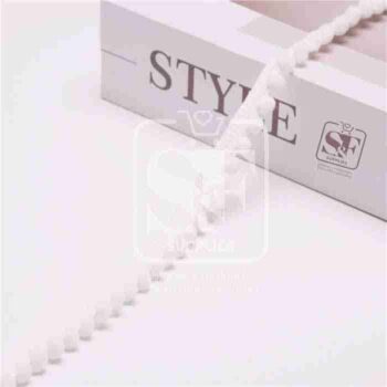 Yarda de Bies con Mini Pomponcitos Blanco