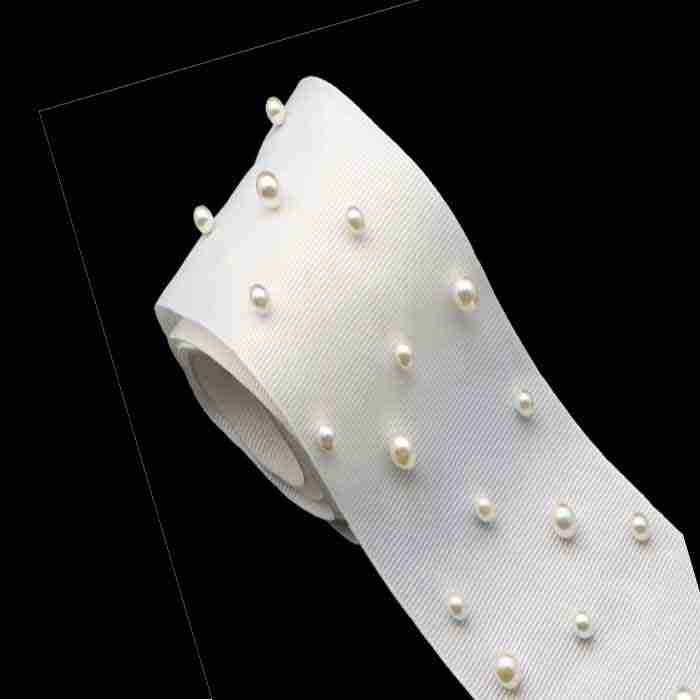 Yarda de Listón Acordonado 7.5cm Blanco con Perlas