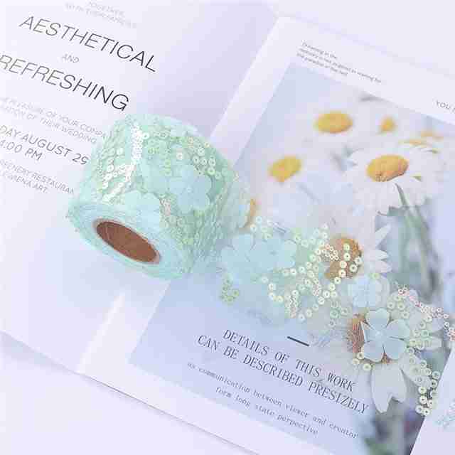 Yarda de Tul Menta con Lentejuelas