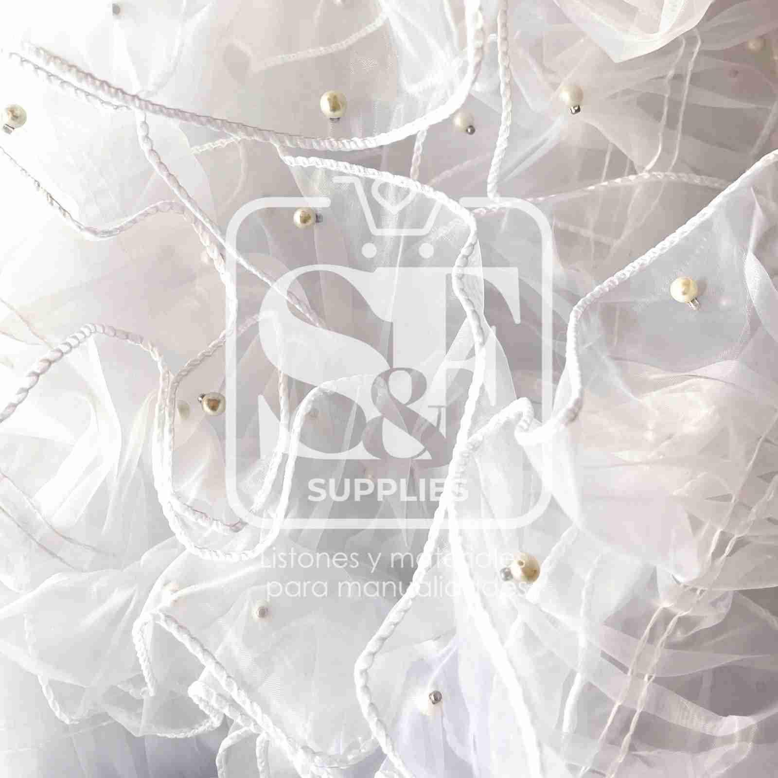 Yarda de Organza Blanco Con Perlas
