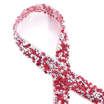 Yarda de Cristales Rojos y Plateados