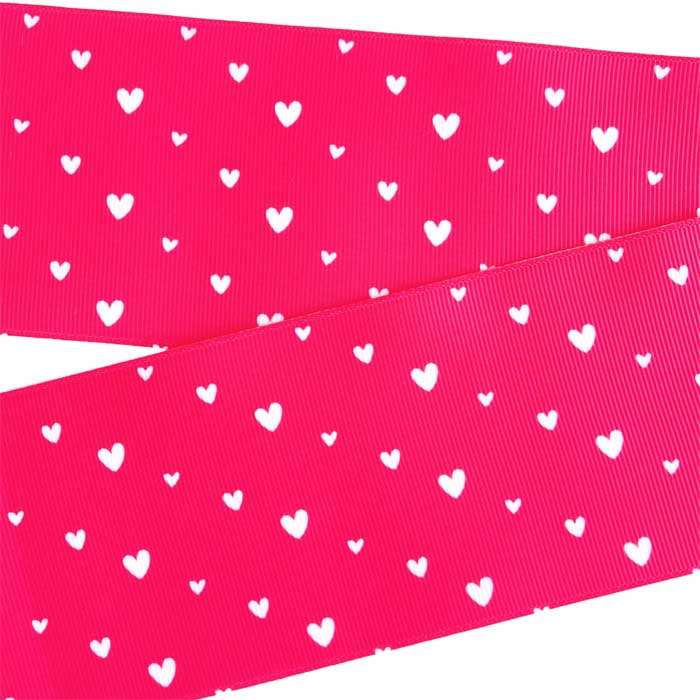 Yarda de Listón Estampado 7.5cm Fucsia Intenso Corazones Blancos