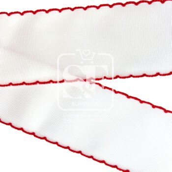Yarda de Listón Acordonado 5.5cm Blanco con Orilla Bordada Roja