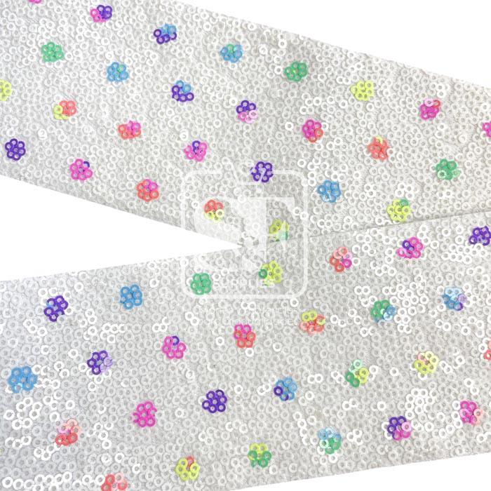 Yarda de Lentejuela Blanca con Puntos Multicolor